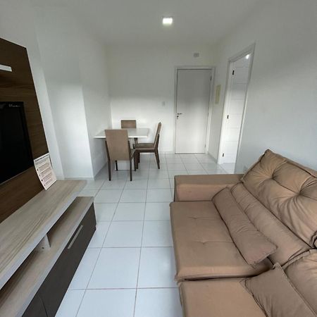 Apartamento No Setimo Andar - Estacionamento - 850 Metros Da Praia - Pet Friendly Caraguatatuba Ngoại thất bức ảnh